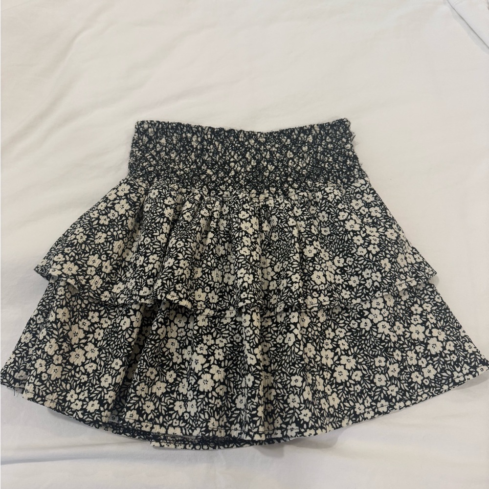 Zara Black and Cream Floral Mini Skirt
